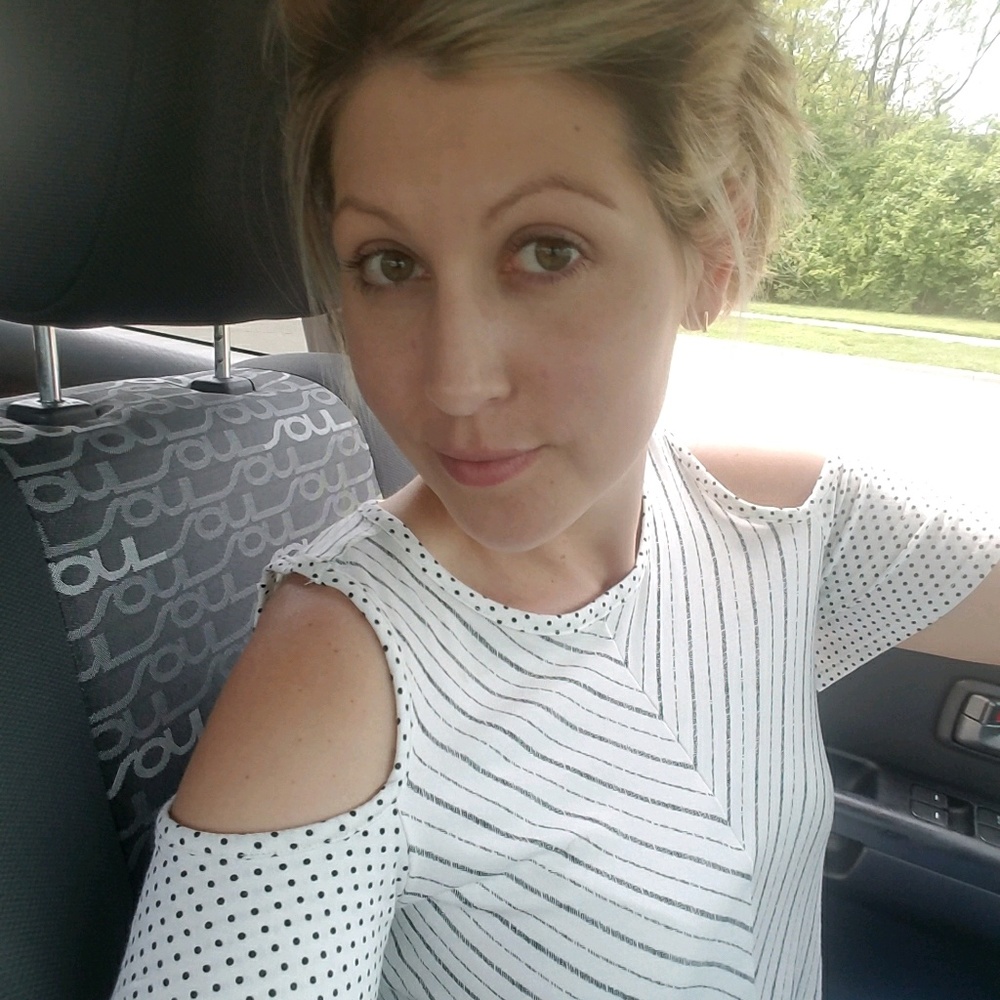 Meet your Posher, Holli